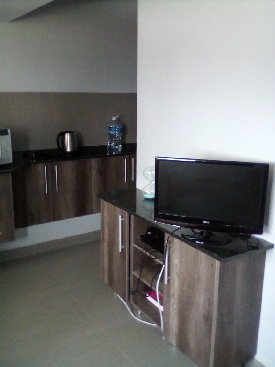 To Let 1 Bedroom Property for Rent in Quigney Eastern Cape